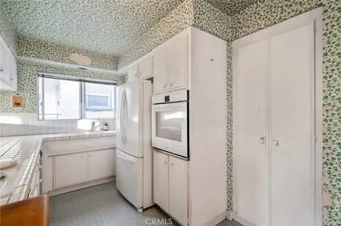 $1,700,000 | 66 Pomona Avenue, Long Beach, CA 90803