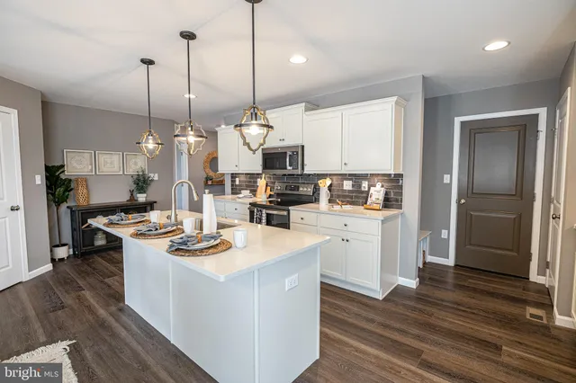 $397,990 | Adeline Floorplan At Woodlyn Preserve, Selinsgrove, PA 17870