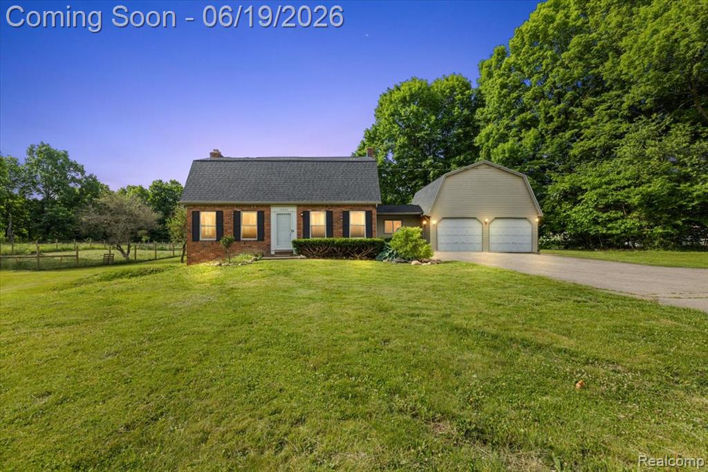 10324 Oak Hill Road Holly, MI 48442 - Photo 1 of 42