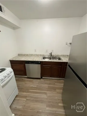 $1,750 | 512 East Liberty, Savannah, GA 31401