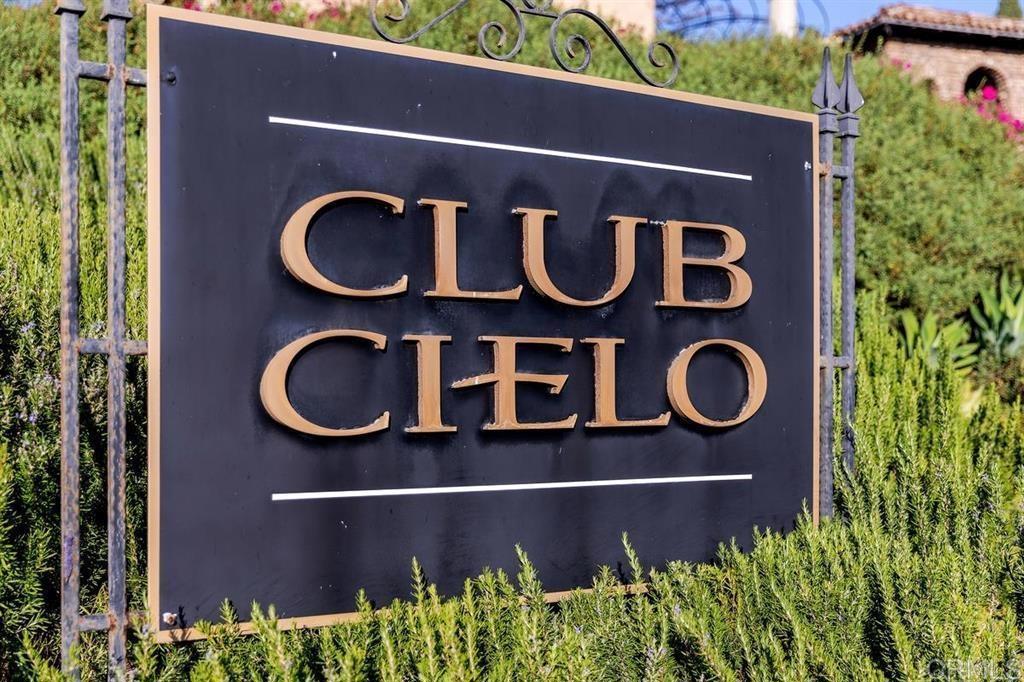 17912 El Brazo Rancho Santa Fe, CA 92067 - Photo 11 of 19 an aerial view of an outdoor space with a stove and mirror