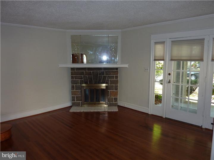 275 Ballymore Road Springfield, PA 19064 - Photo 2 of 10