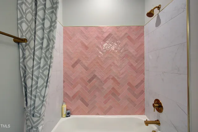 $853,300 | 2 Northpointe Farms Trail, Efland, NC 27243