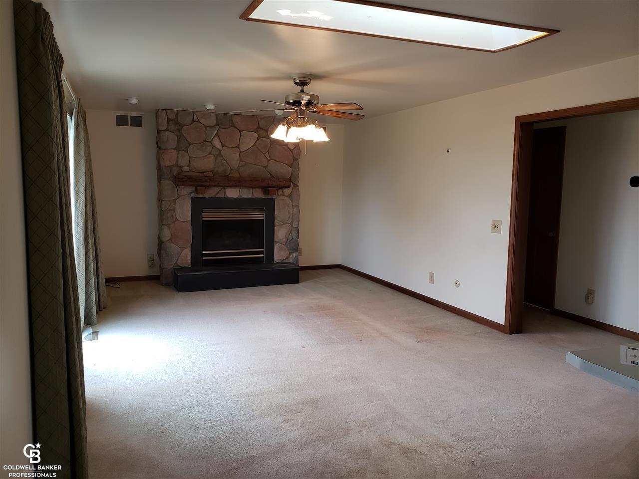 5610 Capac Road Capac, MI 48014 - Photo 20 of 28 Family Room
