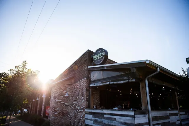 $599,000 | 824 42nd Avenue North, Nashville, TN 37209