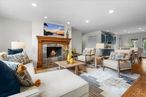 $1,895,000 | 3620 Lawson Road, Glenview, IL 60026