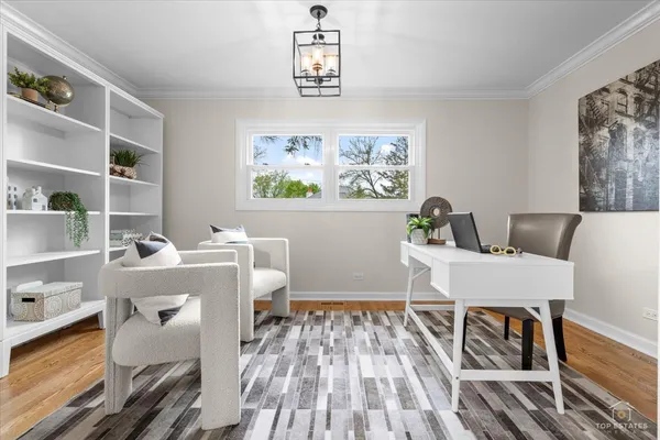 $1,895,000 | 3620 Lawson Road, Glenview, IL 60026