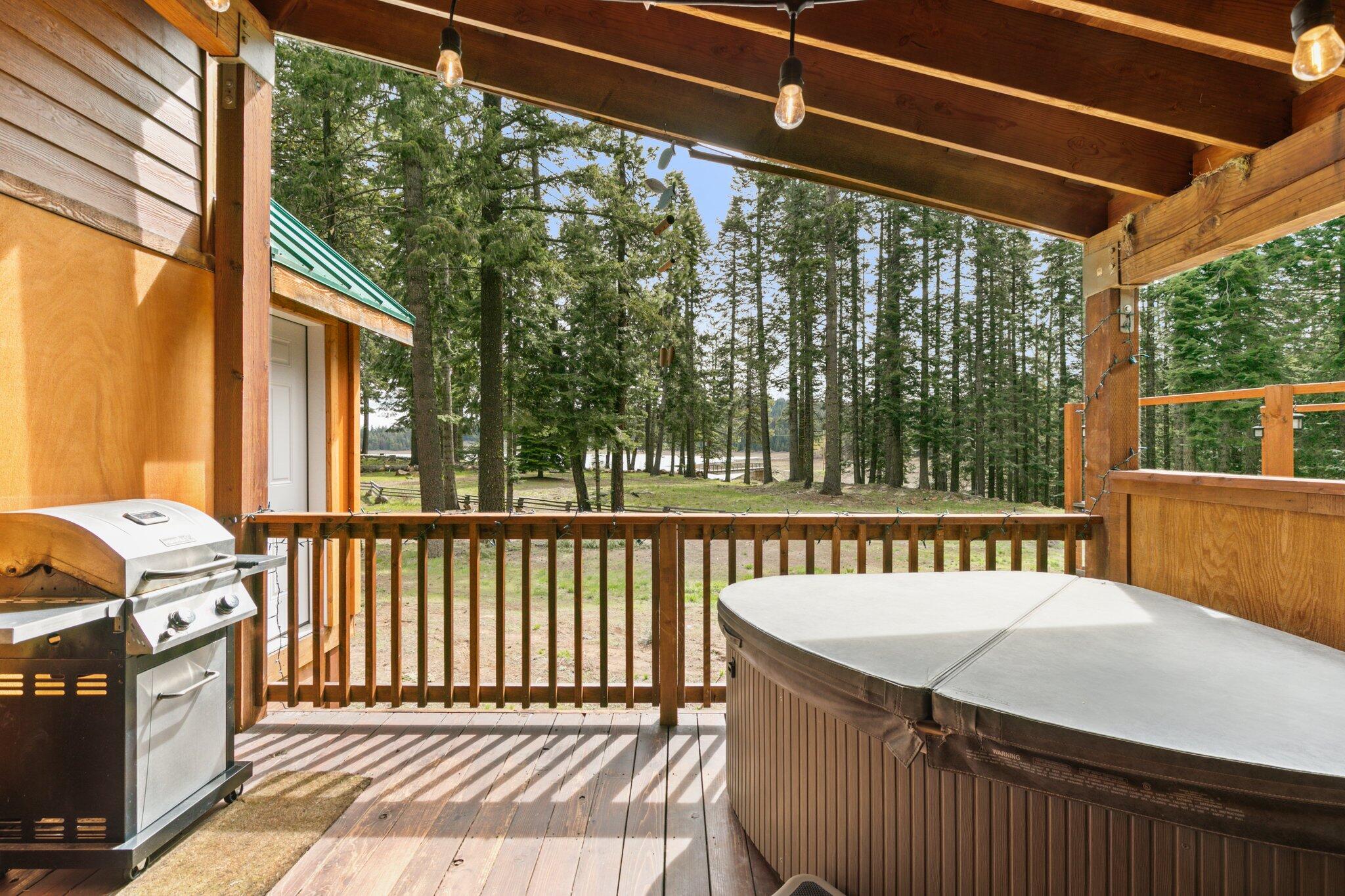 7979 Hyatt Prairie Road, Unit 52 Ashland, OR 97520 - Photo 26 of 35 26_Cabin_52