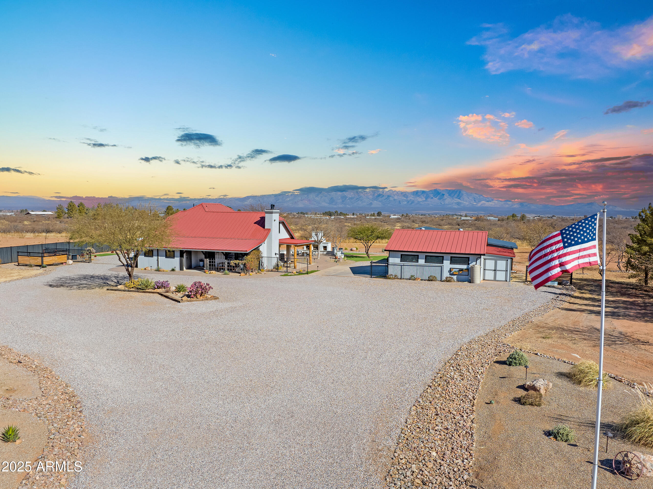 6701 South Moson Road Hereford, AZ 85615 - Photo 1 of 133 0 Front Sunset-1