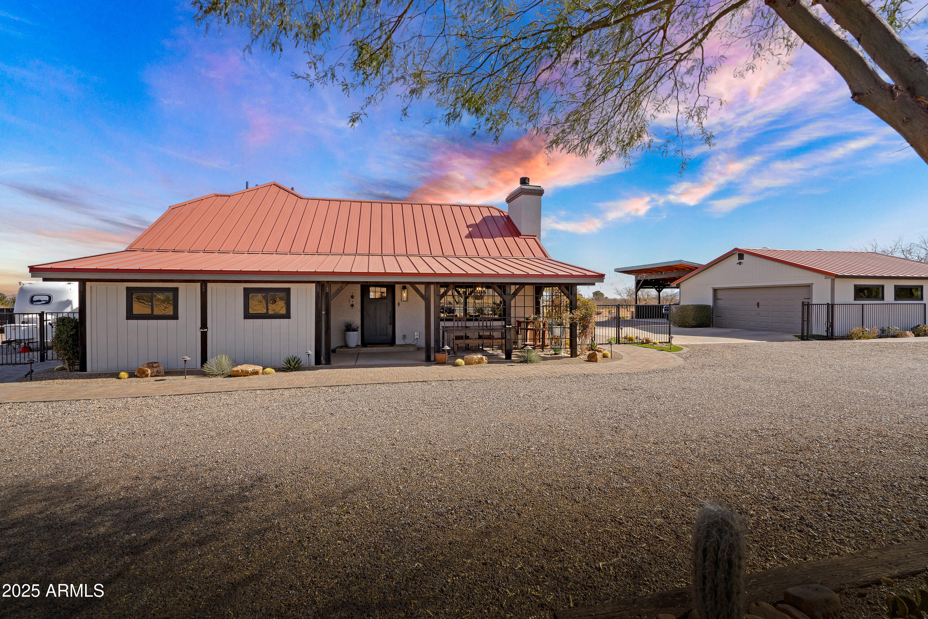 6701 South Moson Road Hereford, AZ 85615 - Photo 10 of 133 0 Front Sunset-2