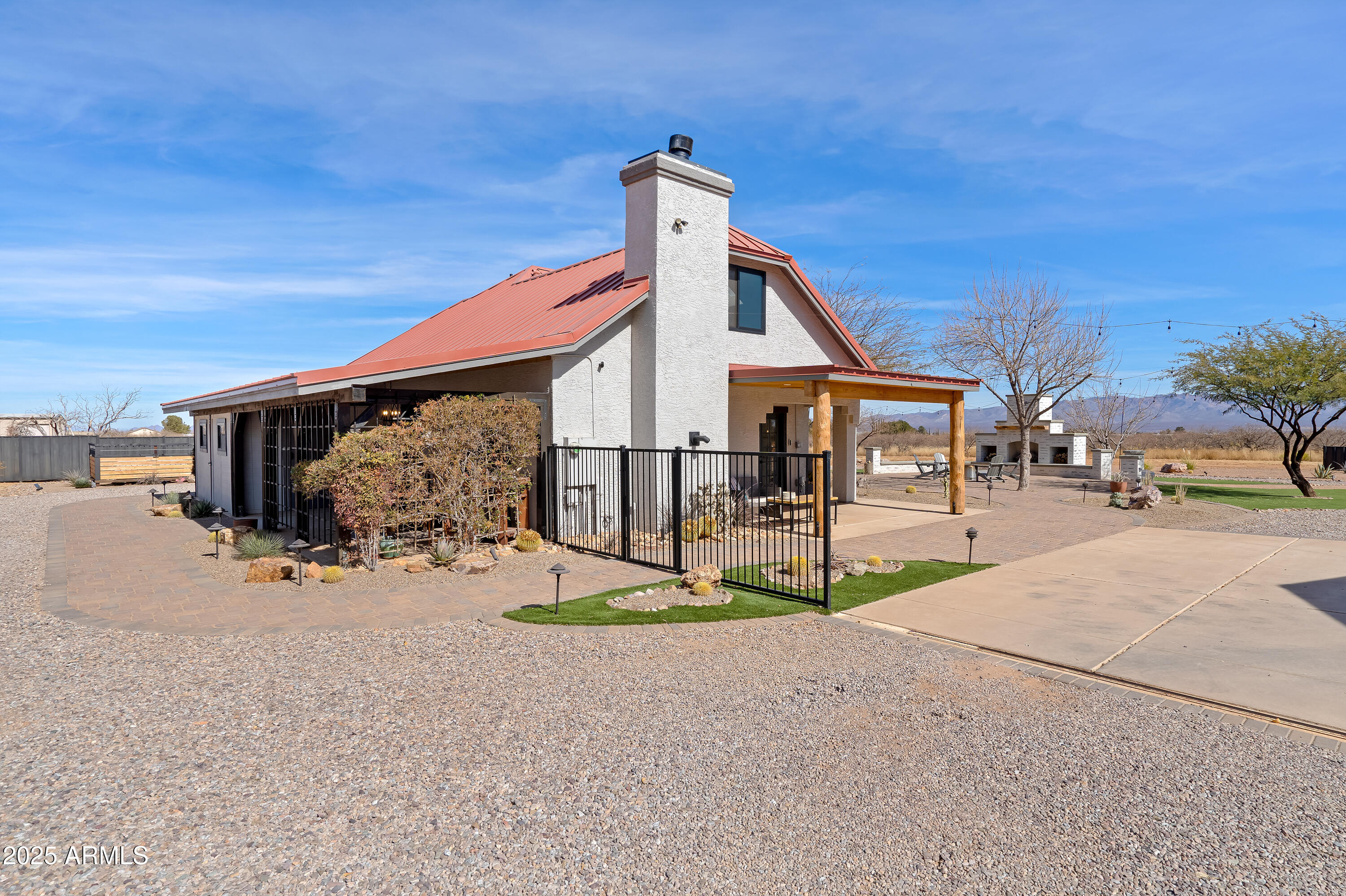 6701 South Moson Road Hereford, AZ 85615 - Photo 16 of 133 1 Front Exteriors-5
