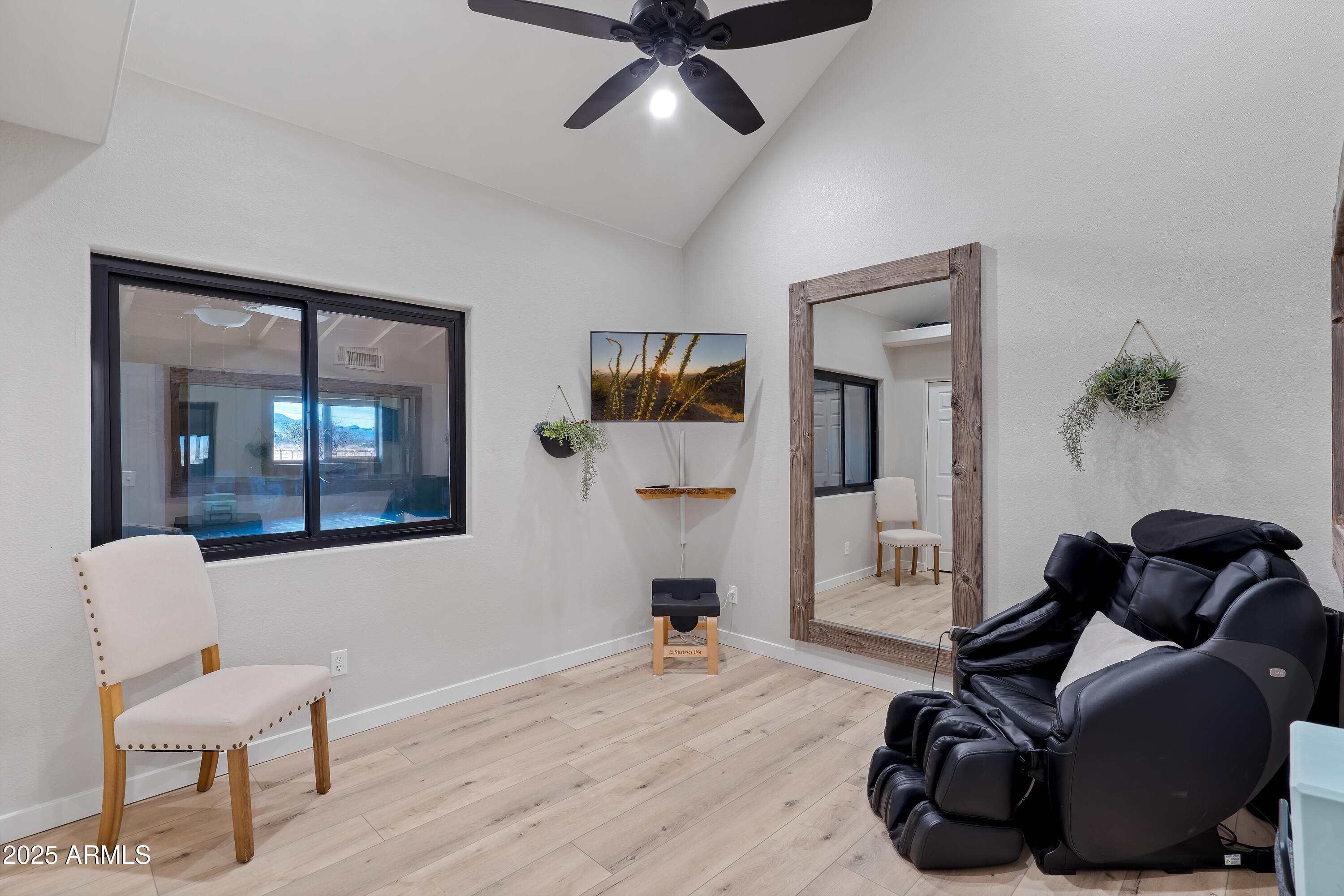 6701 South Moson Road Hereford, AZ 85615 - Photo 42 of 133 2 Interiors-16