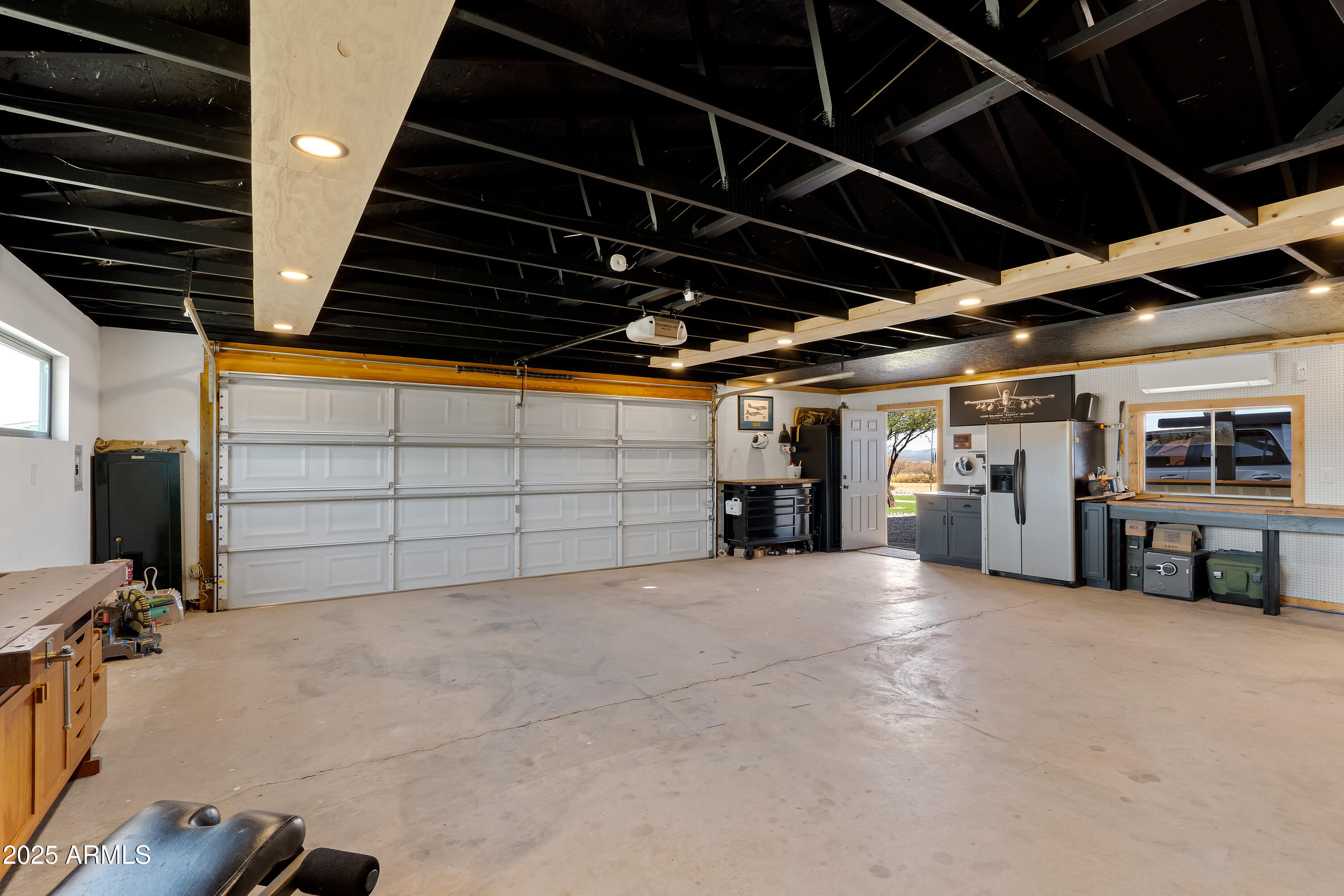 6701 South Moson Road Hereford, AZ 85615 - Photo 91 of 133 6 Garage-4