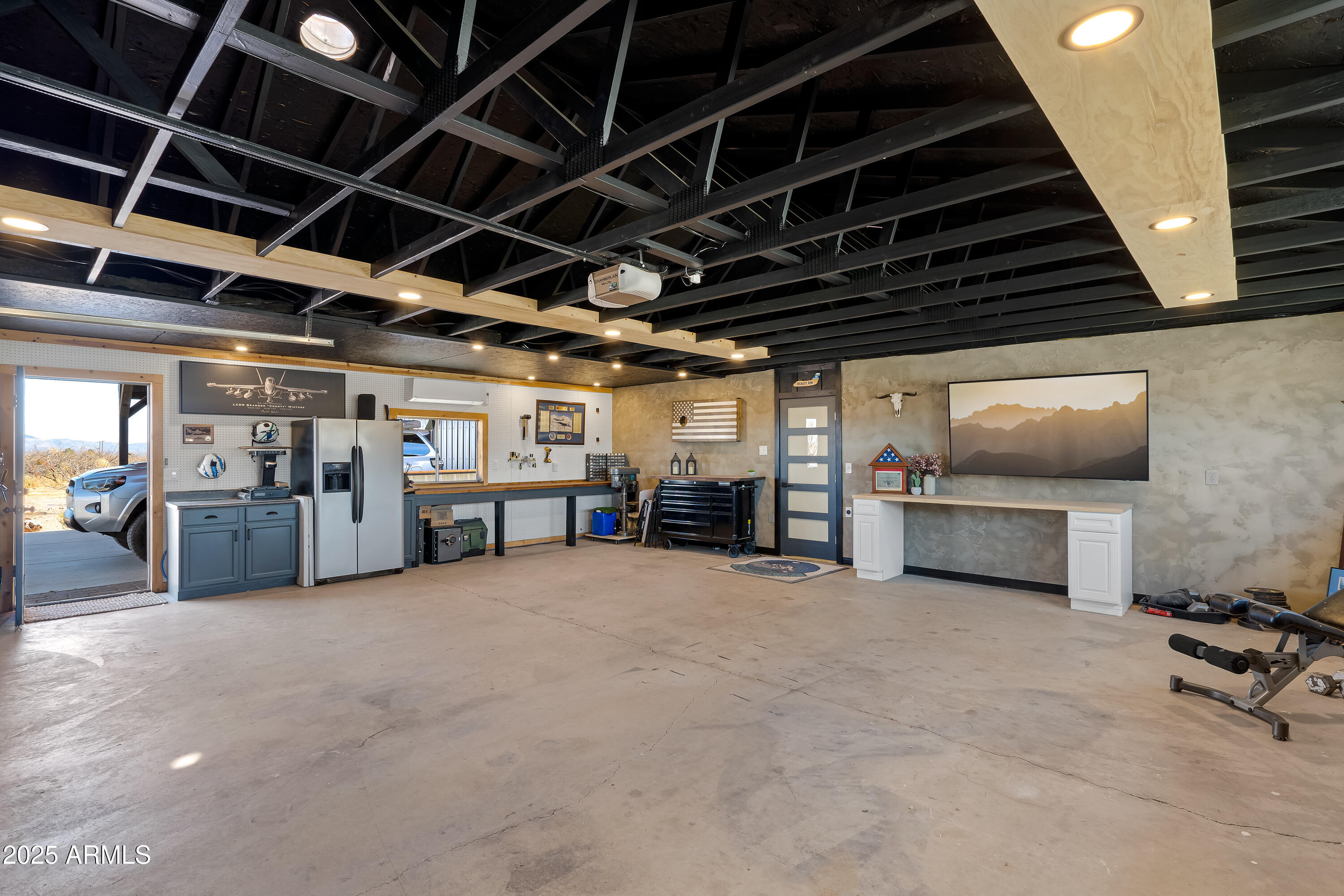 6701 South Moson Road Hereford, AZ 85615 - Photo 92 of 133 6 Garage-3