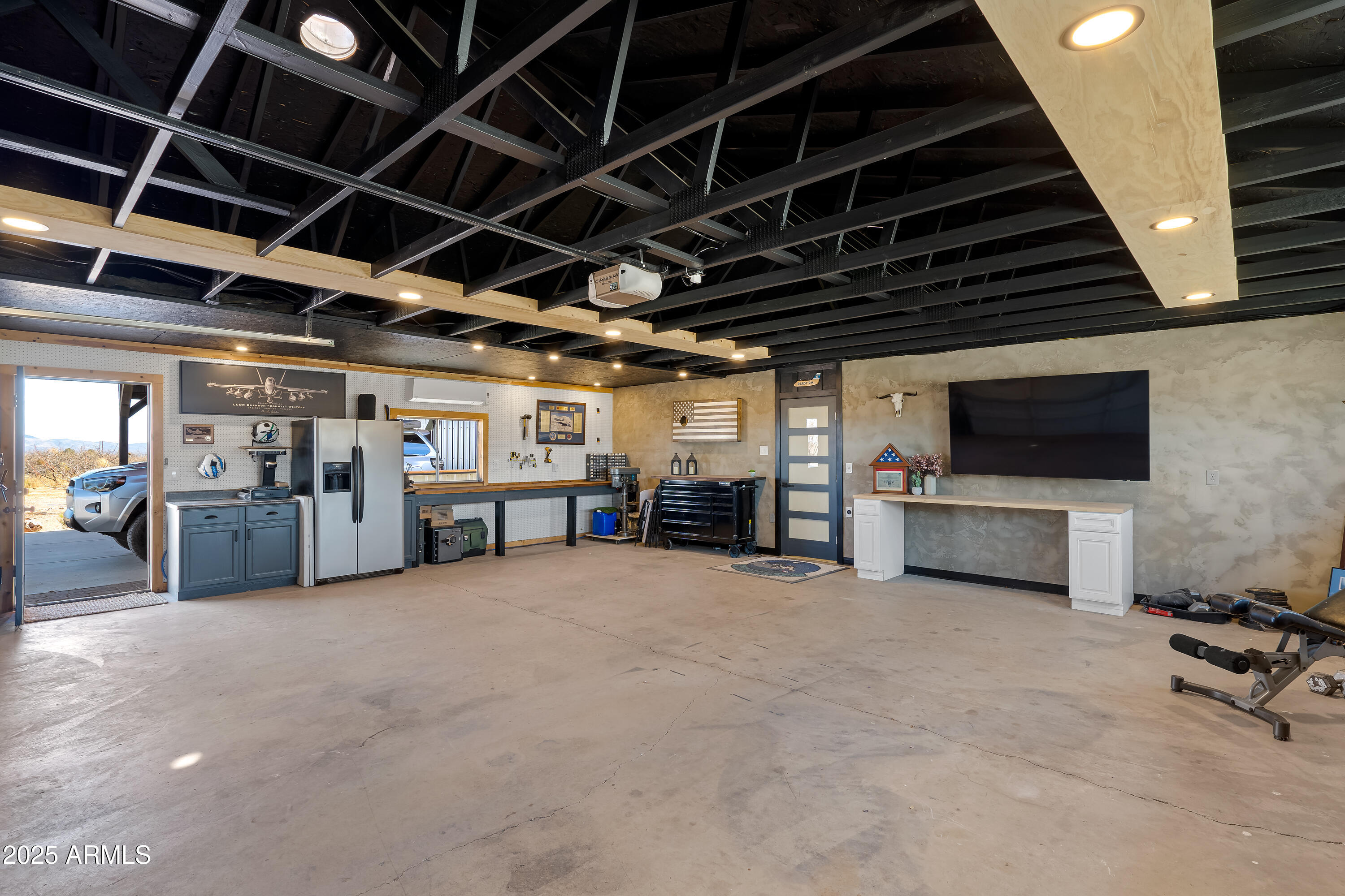 6701 South Moson Road Hereford, AZ 85615 - Photo 93 of 133 6 Garage-2