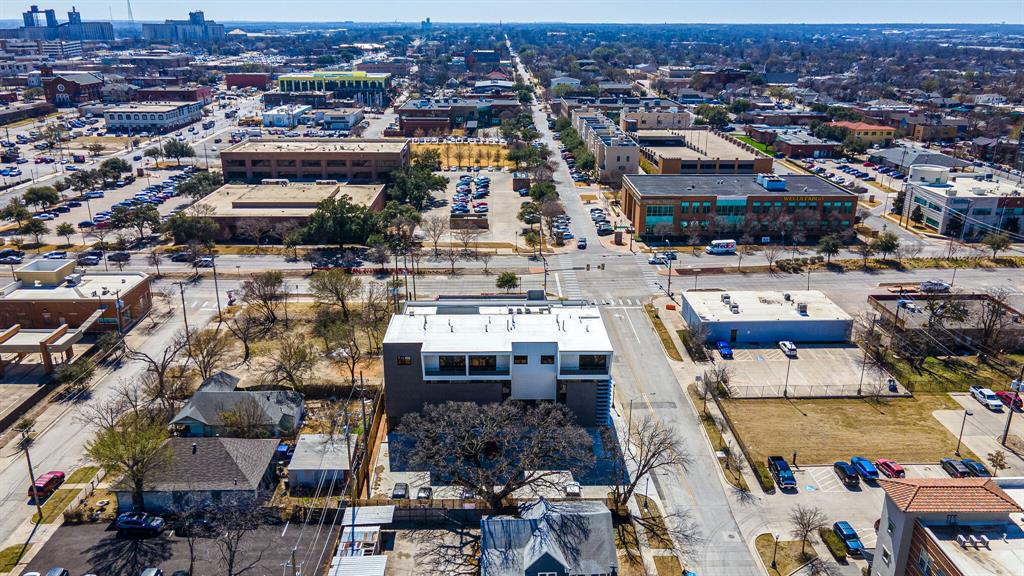 1023 Lipscomb Street, Unit 302 Fort Worth, TX 76104 - Photo 2 of 30 a city view
