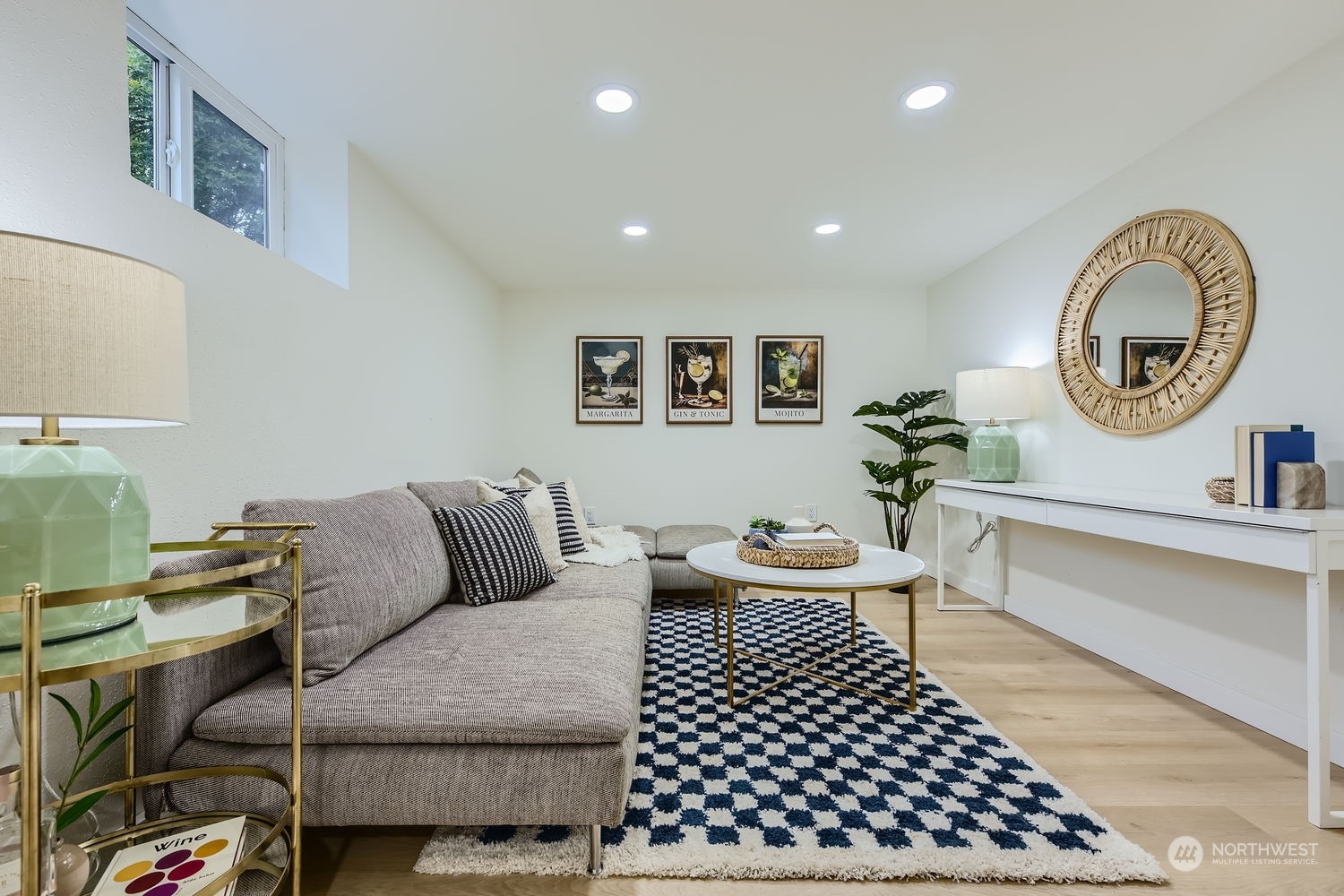 12033 Renton Avenue South Seattle, WA 98178 - Photo 17 of 30 Gallery Image 17