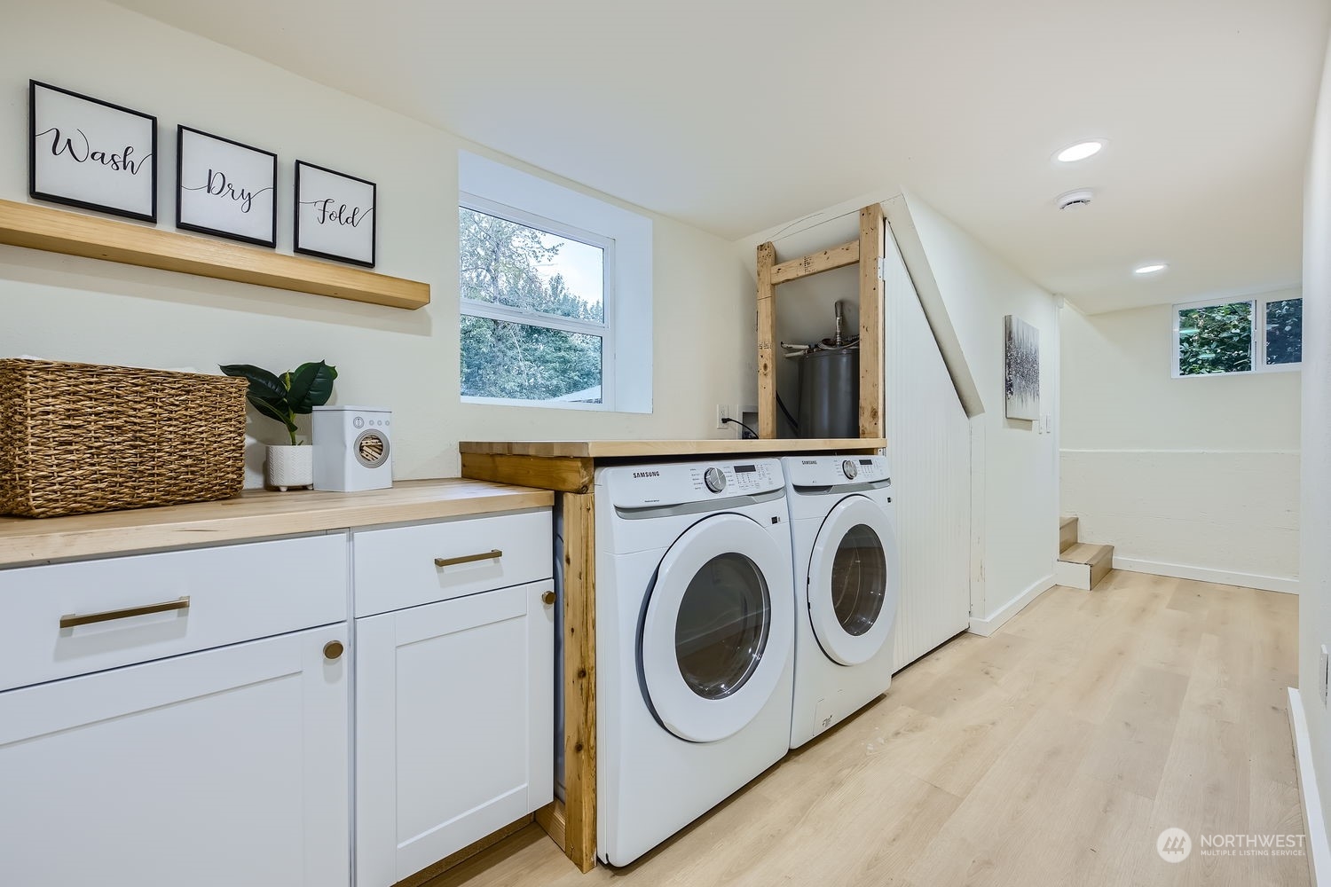 12033 Renton Avenue South Seattle, WA 98178 - Photo 24 of 30 Gallery Image 24