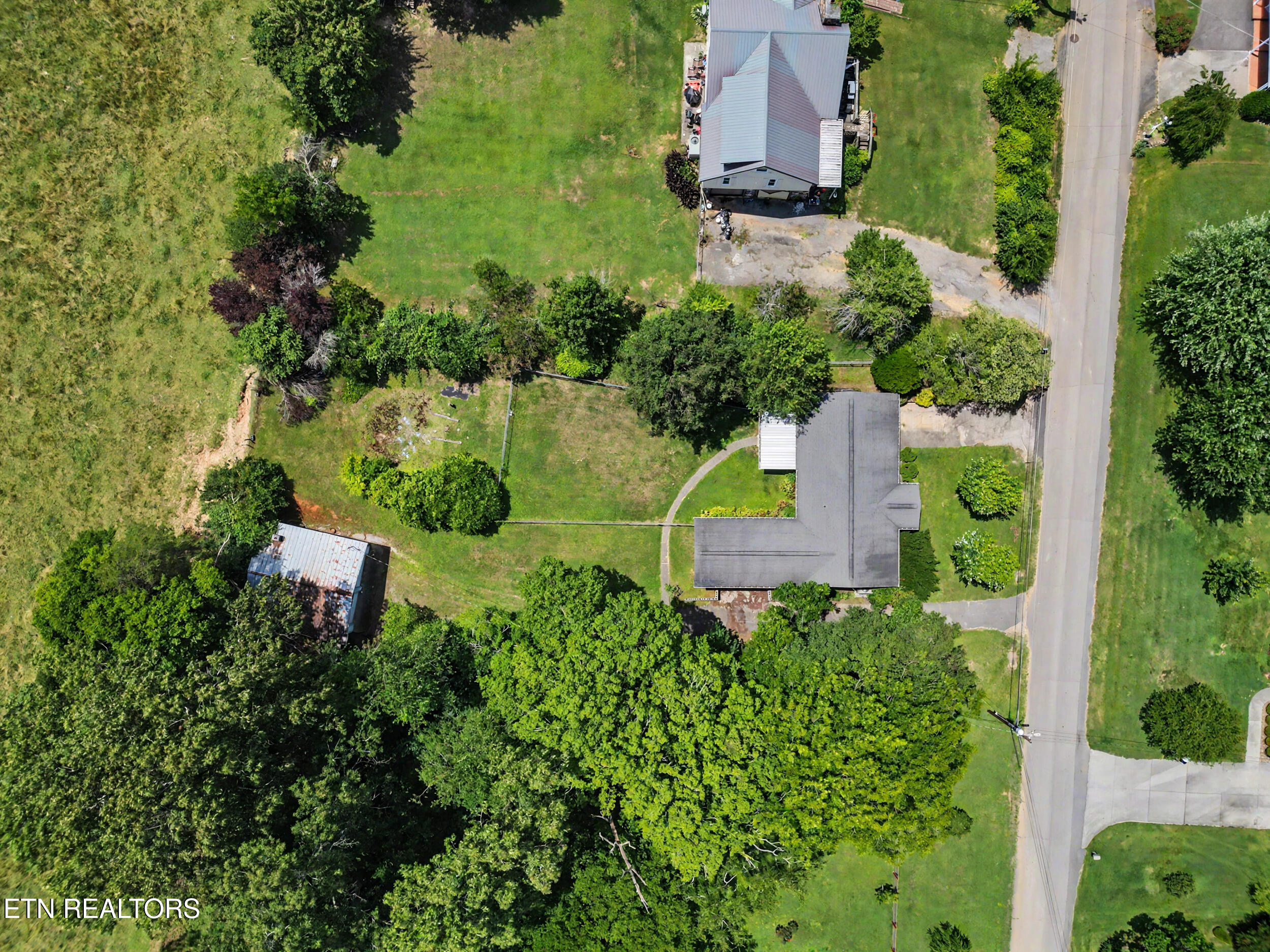 515 Morrell Street Newport, TN 37821 - Photo 37 of 44 35_dji_0160