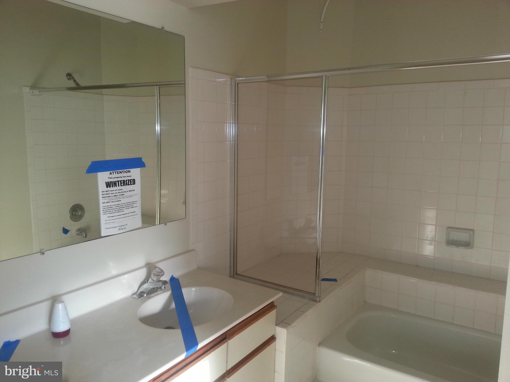 13702 Modrad Way, Unit 8B33 Silver Spring, MD 20904 - Photo 14 of 21 Bath