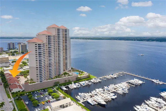 $350,000 | 2080 West First Street, Unit 206, Fort Myers, FL 33901