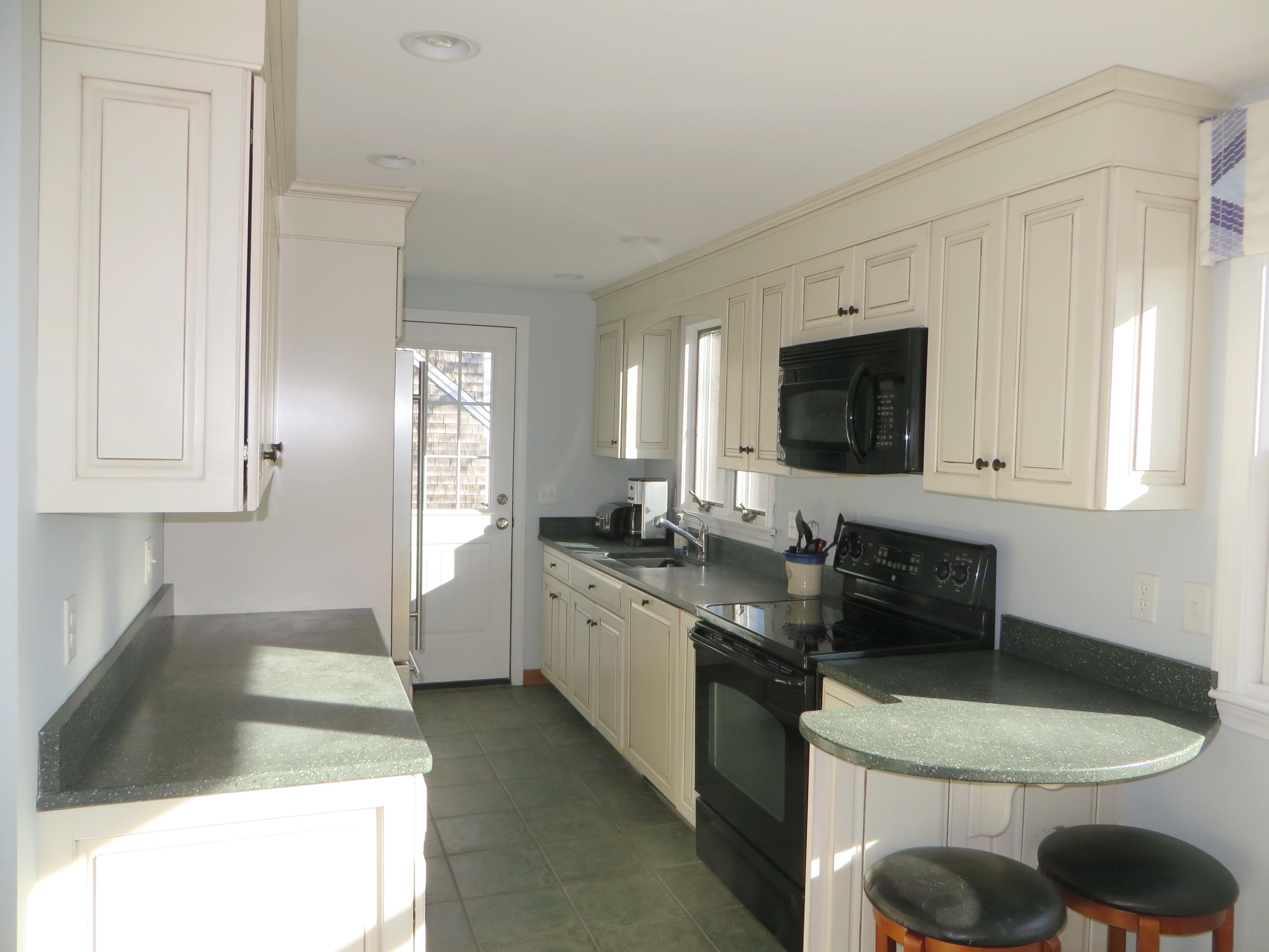 46 Wadsworth Road South Chatham, MA 02659 - Photo 7 of 26 kitchen