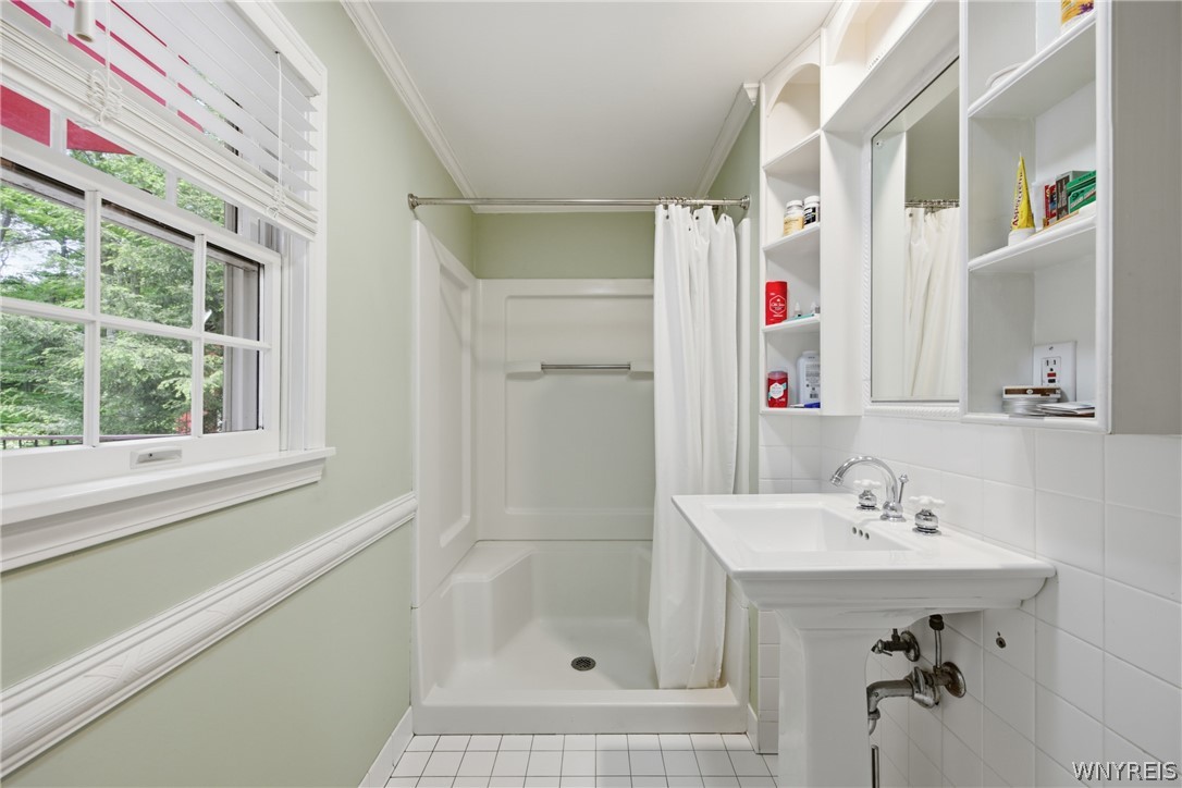 9665 New Oregon Road Eden, NY 14057 - Photo 32 of 48 Primary bathroom