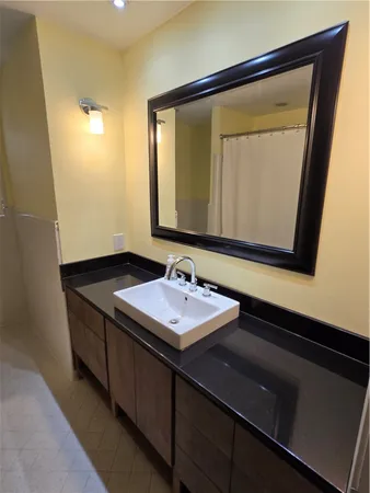 $2,400 | 441 Montclair Drive, Corpus Christi, TX 78412