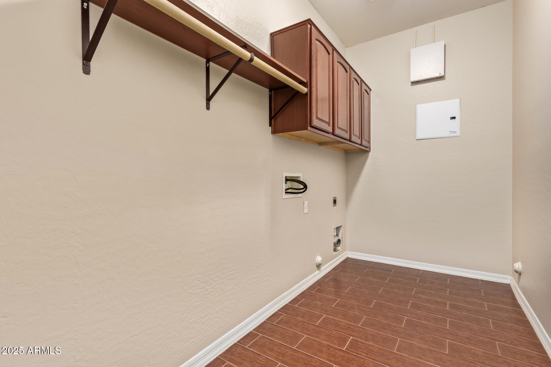 21942 East Rosa Road Queen Creek, AZ 85142 - Photo 20 of 27 Laundry Room
