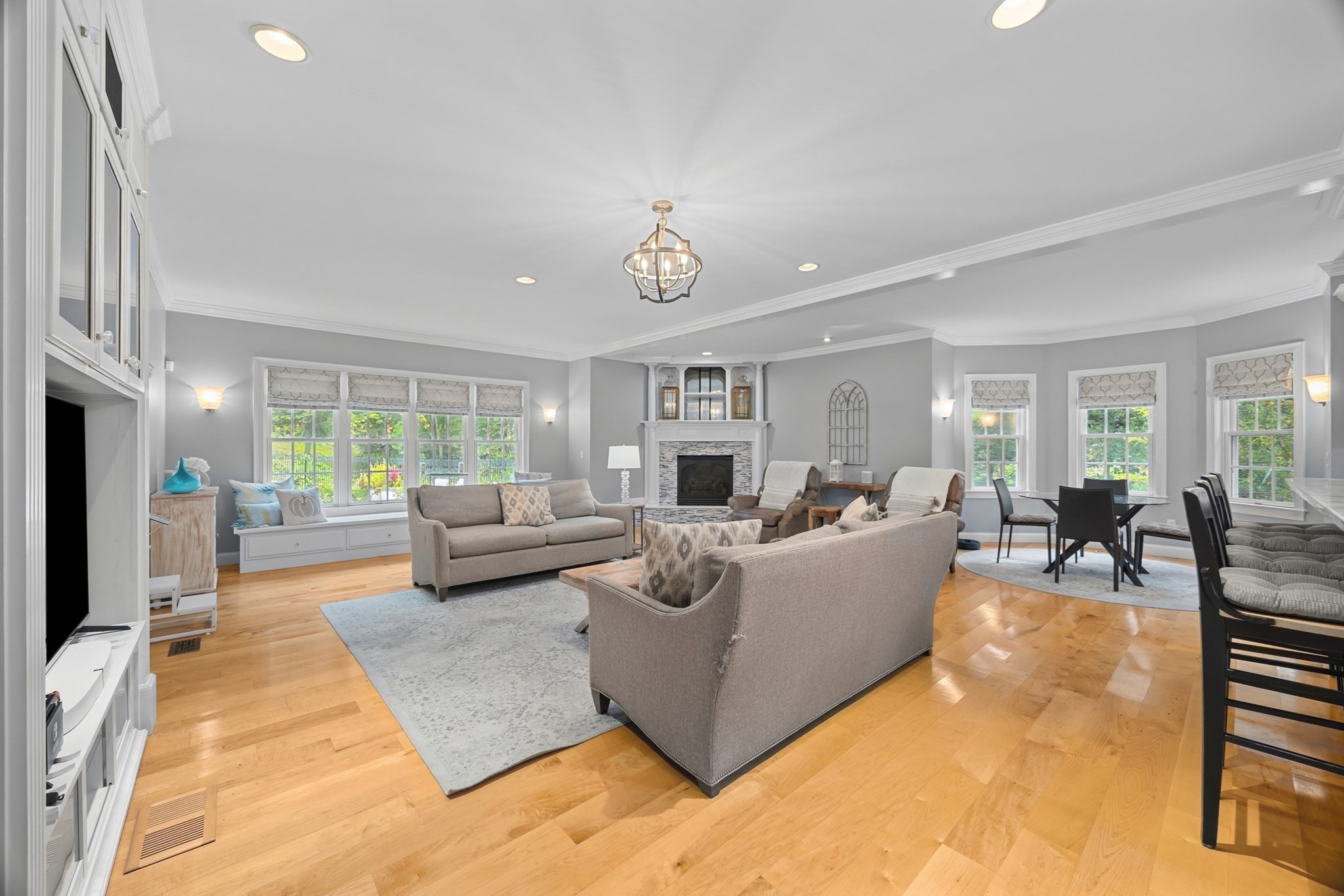 75 Spring Street Shrewsbury, MA 01545 - Photo 9 of 41 Gallery Image 9