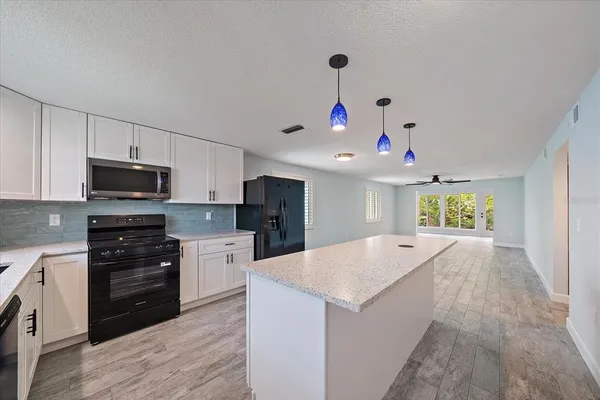 $2,800 | 730 Spanish Drive South, Unit 99, Longboat Key, FL 34228