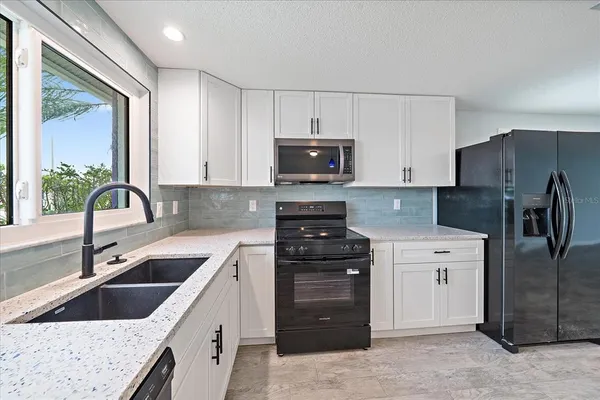 $2,800 | 730 Spanish Drive South, Unit 99, Longboat Key, FL 34228