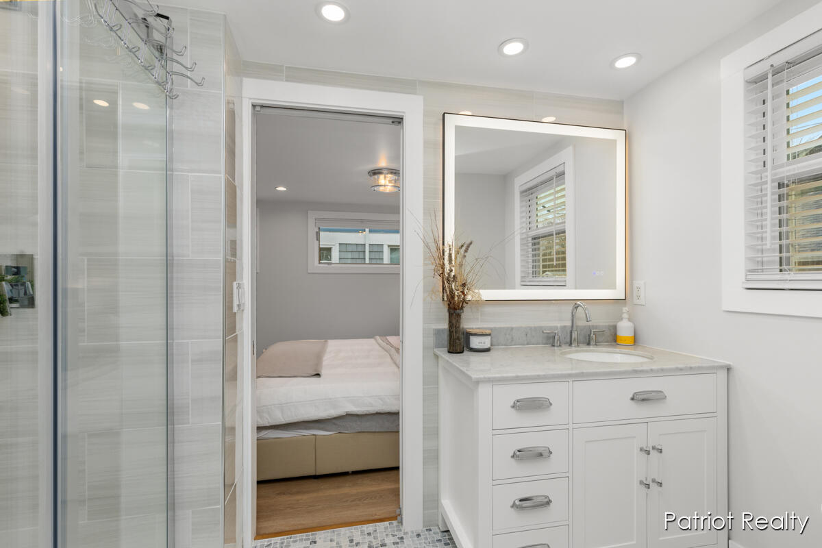 16631 Lakeview Street Spring Lake, MI 49456 - Photo 21 of 62 IMG_1014