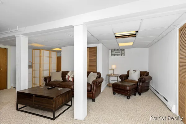 $1,250,000 | 16631 Lakeview Street, Spring Lake, MI 49456