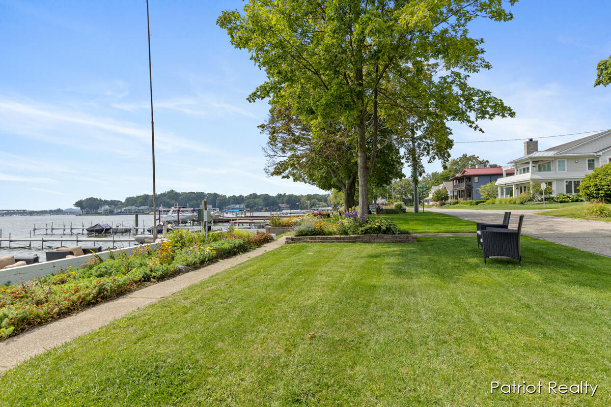 16631 Lakeview Street Spring Lake, MI 49456 - Photo 43 of 62 IMG_1033