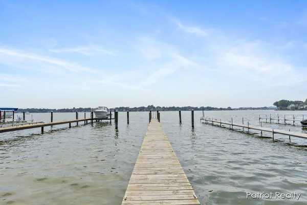 $1,250,000 | 16631 Lakeview Street, Spring Lake, MI 49456