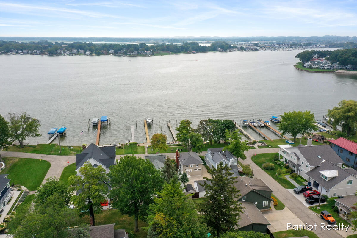 16631 Lakeview Street Spring Lake, MI 49456 - Photo 55 of 62 IMG_1045