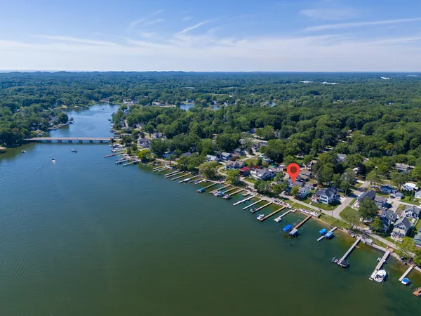 $1,250,000 | 16631 Lakeview Street, Spring Lake, MI 49456