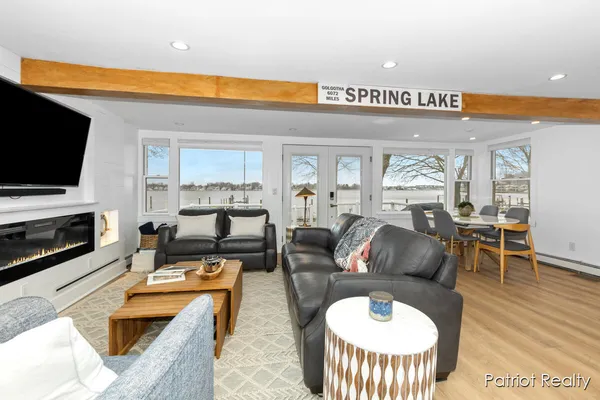 $1,250,000 | 16631 Lakeview Street, Spring Lake, MI 49456