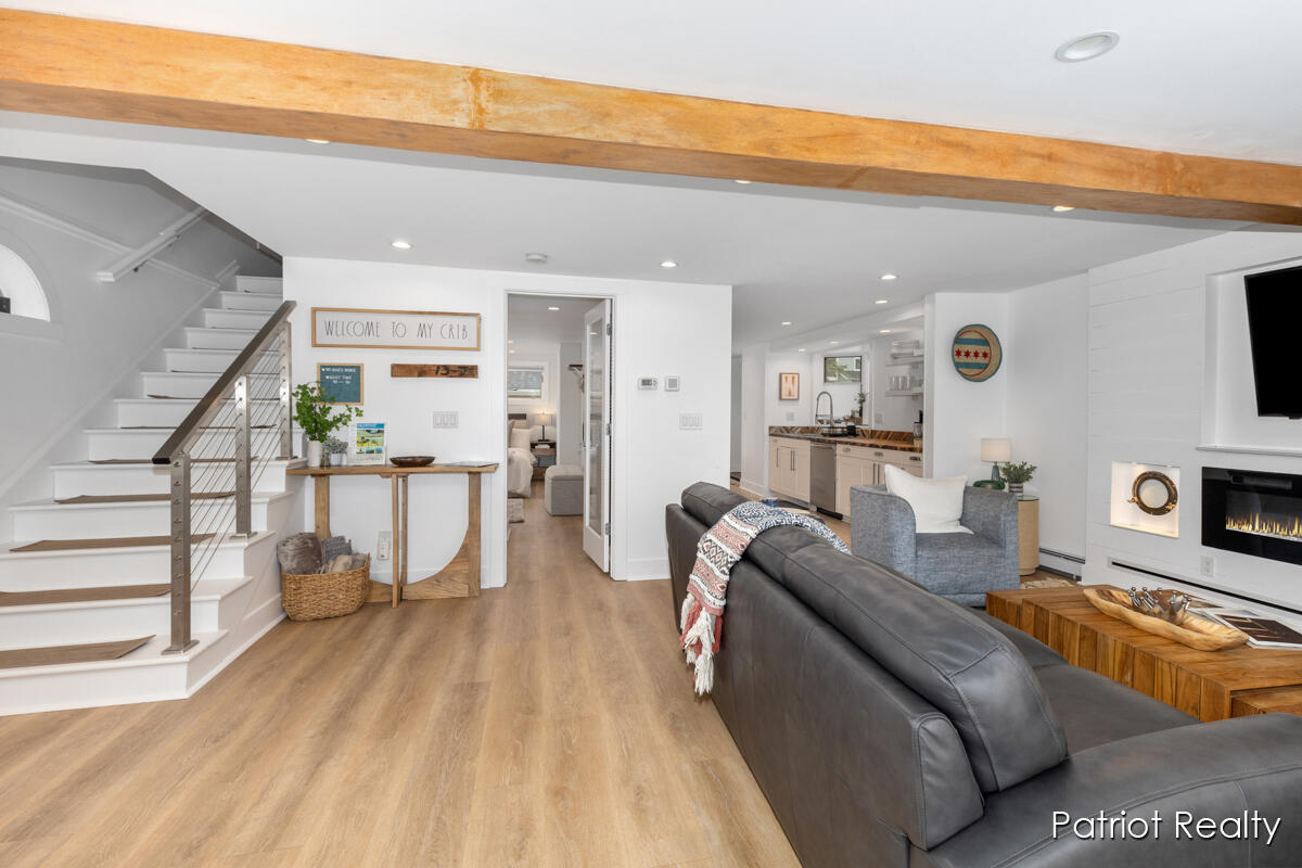 16631 Lakeview Street Spring Lake, MI 49456 - Photo 9 of 62 IMG_1002