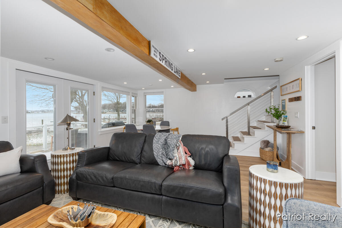 16631 Lakeview Street Spring Lake, MI 49456 - Photo 10 of 62 IMG_1003