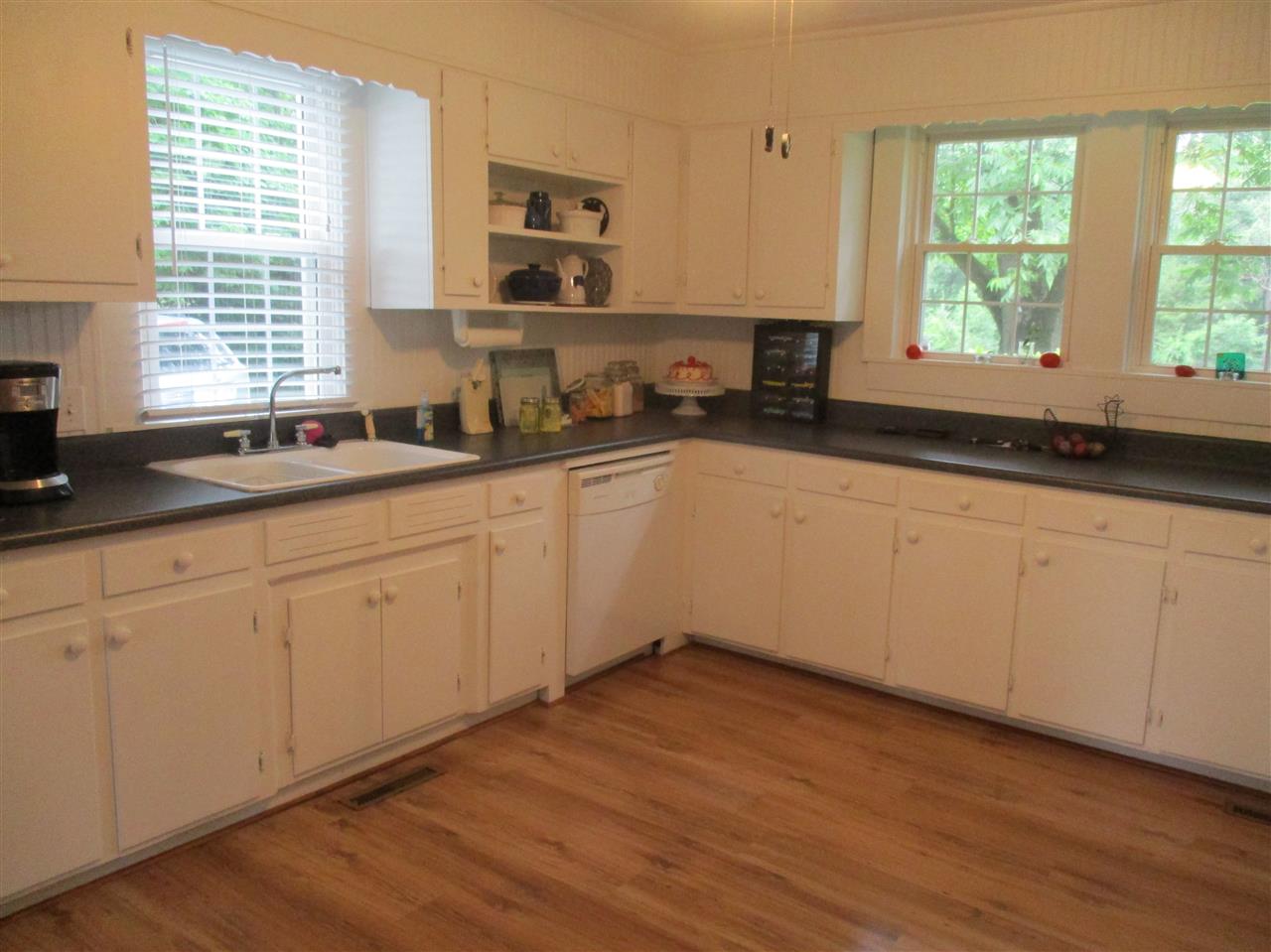 637 Hawkins Road Union, SC 29379 - Photo 4 of 25