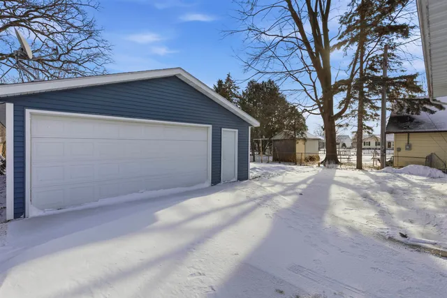 $345,000 | 2518 South Madison Street, Appleton, WI 54915