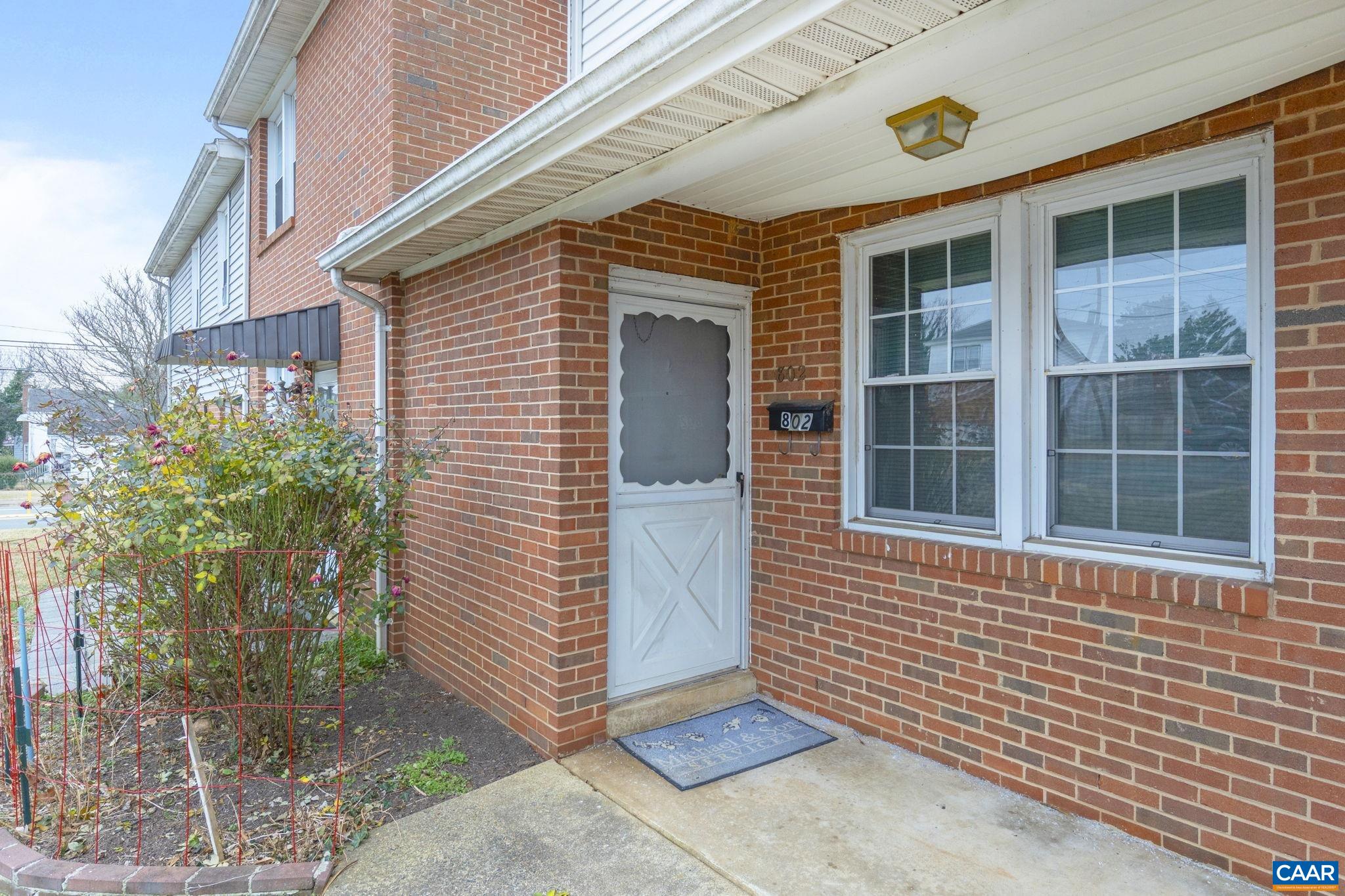 802 Concord Avenue Charlottesville, VA 22903 - Photo 4 of 30