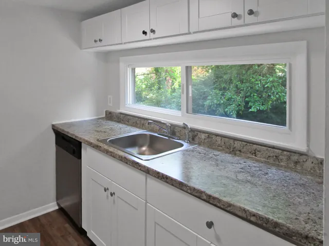 $235,000 | 233 Township Line Road, Unit 2A, Elkins Park, PA 19027