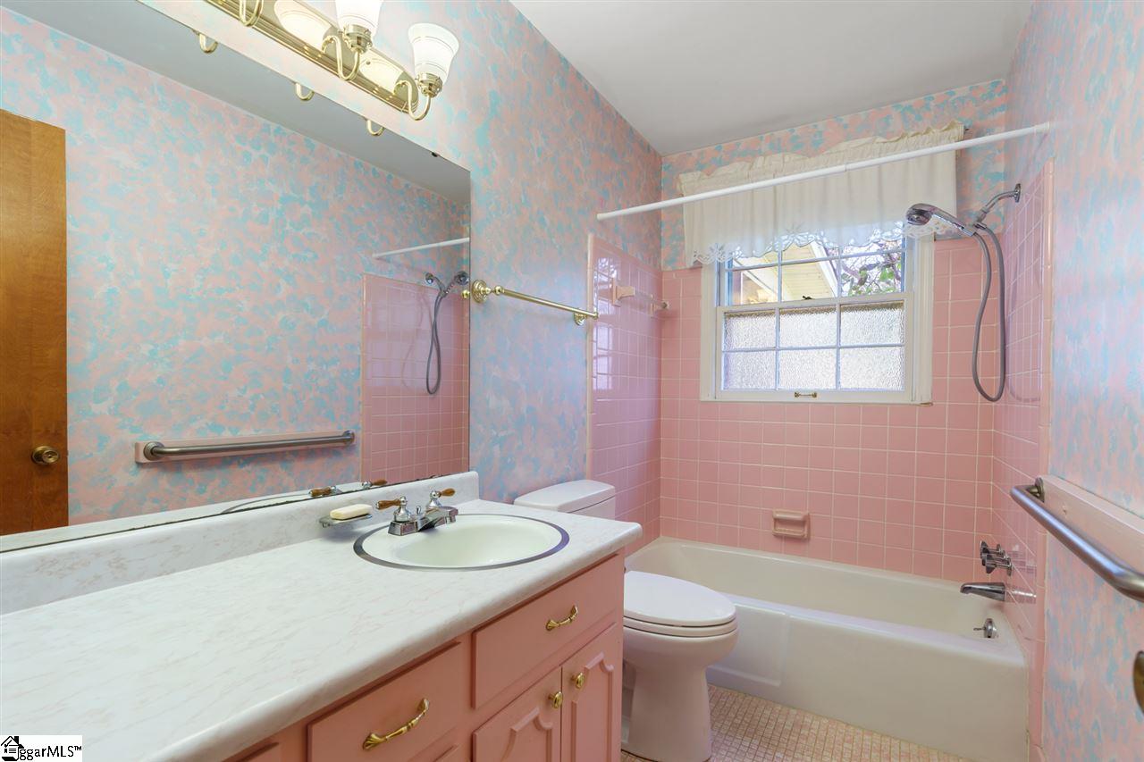 605 Butler Springs Road Greenville, SC 29615 - Photo 12 of 33 Gallery Image 12