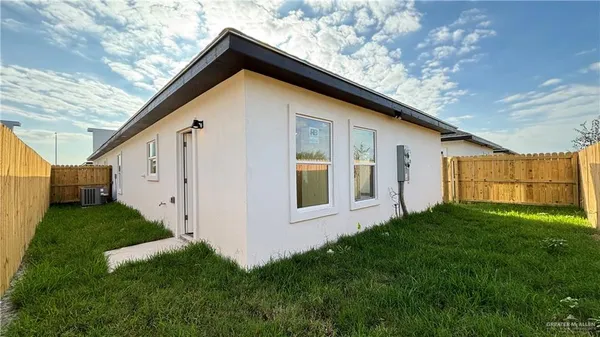 $1,350 | 2813 Links Drive, Unit 3, Edinburg, TX 78542