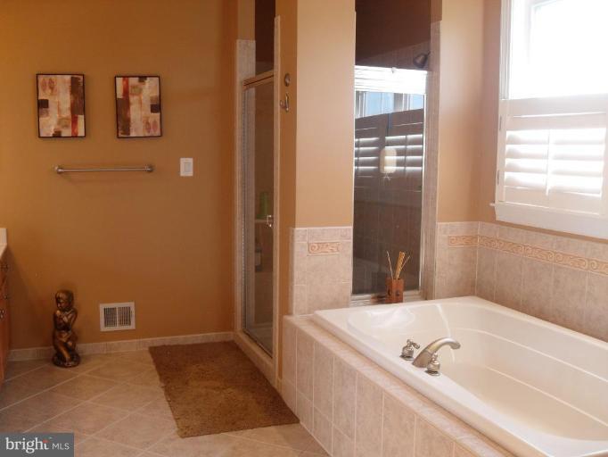 1156 Markell Court Reston, VA 20194 - Photo 18 of 26 Master Bath with Soaking Tub