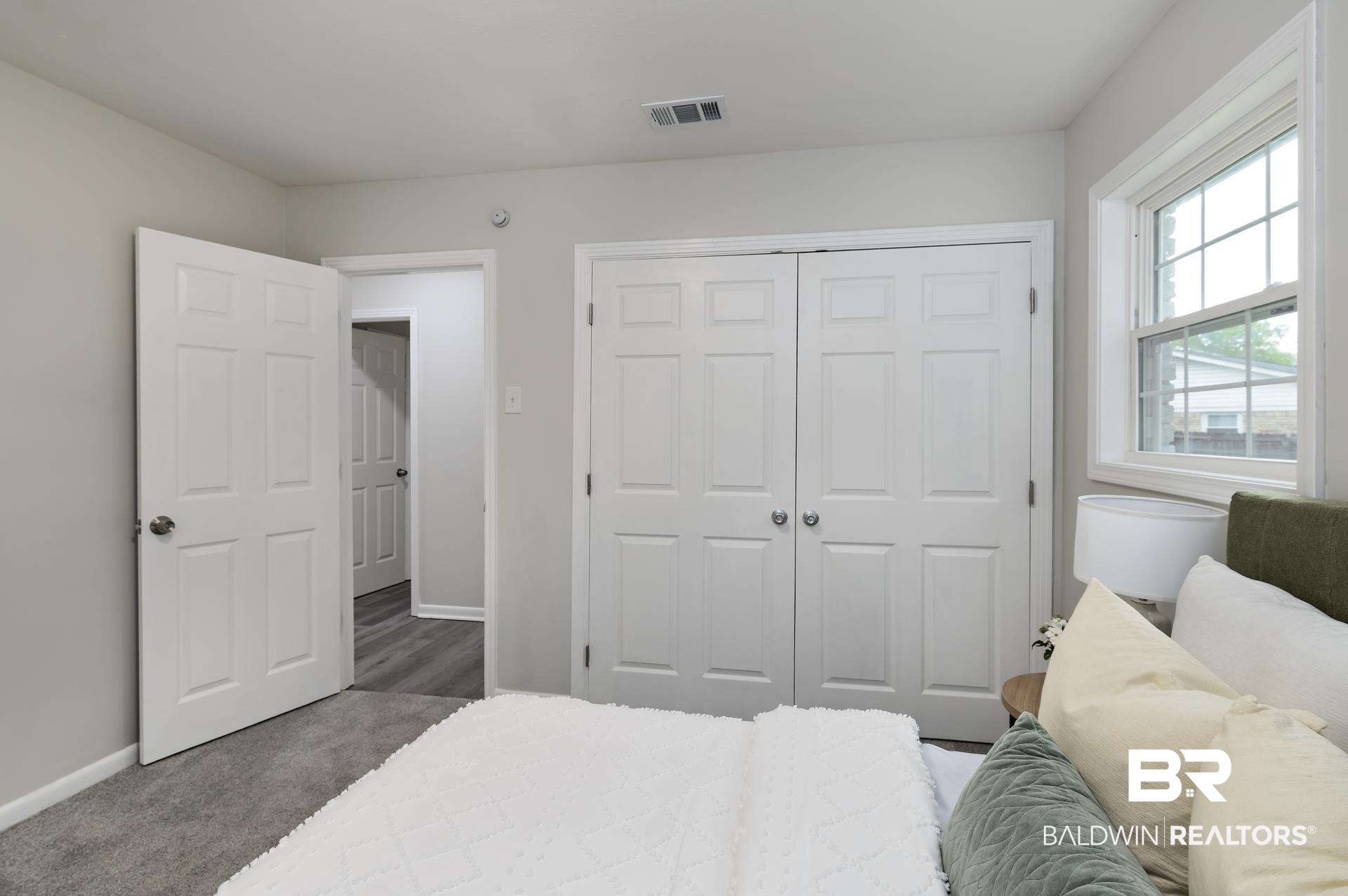 5922 Sunnyside Drive Mobile, AL 36619 - Photo 32 of 51 Bedroom with baseboards and a closet