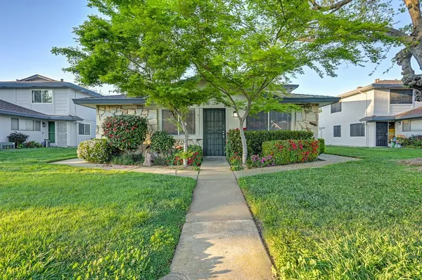 $260,000 | 8951 El Mirador Drive, Unit 1, Elk Grove, CA 95624